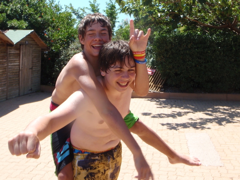 Village Camps International Summer Camp Ard&egrave;che, France 2019-07-26 https://www.villagecamps.com/journals_admin/images/20-10-Eric and Tibo.jpg